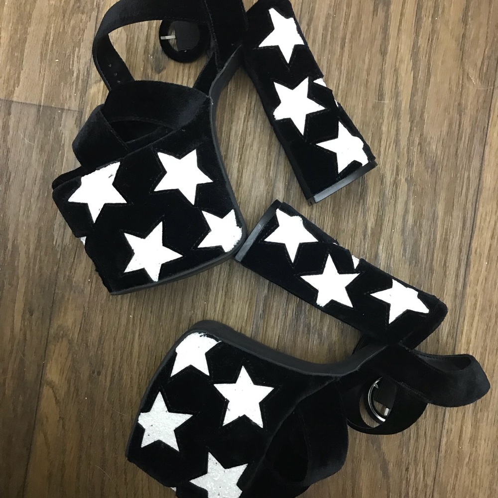 Current mood glitter star platforms